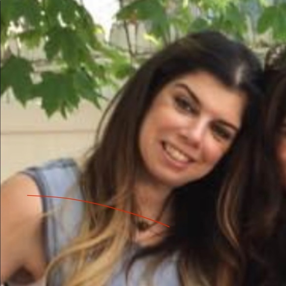 Meet your Posher, Ria - Picture 3 of 3